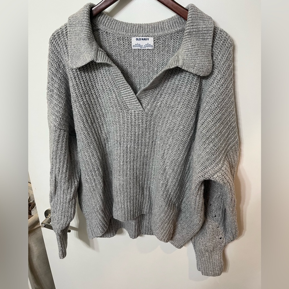 Old Navy sweater